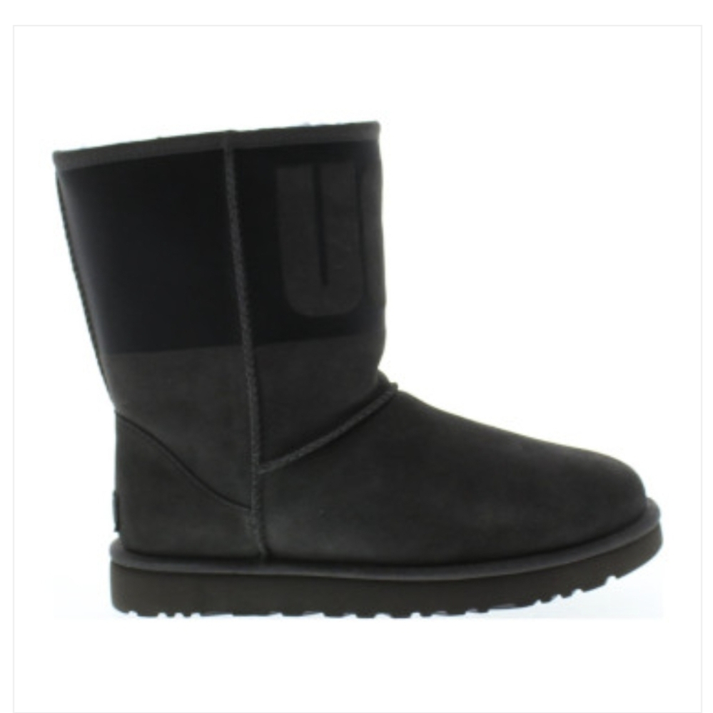 Grey hugs boots